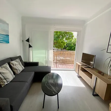 Sunny Apartment Near The Beach. Rincón de la Victoria Buitenkant foto